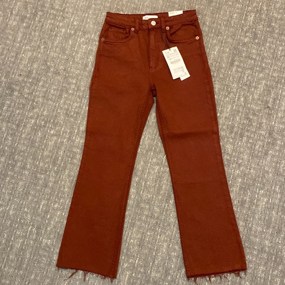 ZARA TRF FLARE CROPPED JEANS DARK BROWN SIZE 34 (US 2) NWT - Picture 1 of 5
